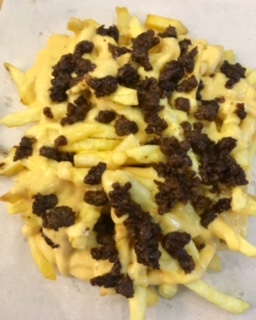 Pet Lovers Cafe fries with cheese and beef_SAHMotsari